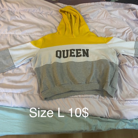 Clothes - Picture 8 of 9